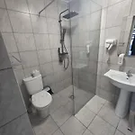 Πανσιόν Ama *