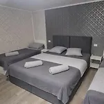 Ama Πανσιόν *