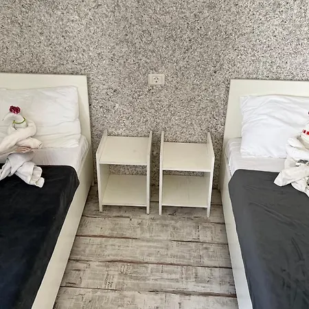 Ama Guest house *