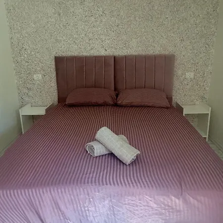 Ama Guest house *